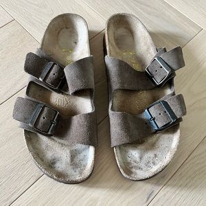 Sz 39 US 8-8.5 Birkenstock Arizona Suede Double Buckle Sandals Mocha Brown